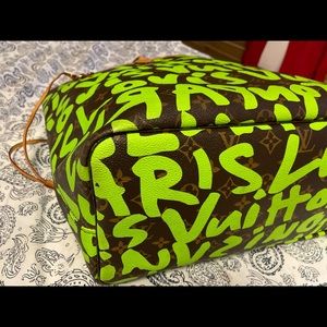 Additional photos for graffiti neverfull gm